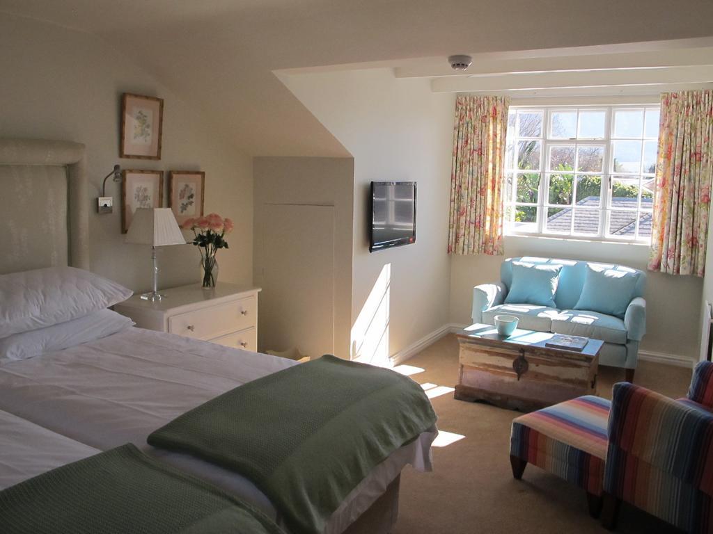 The Terrace Hotel Cape Town Room photo